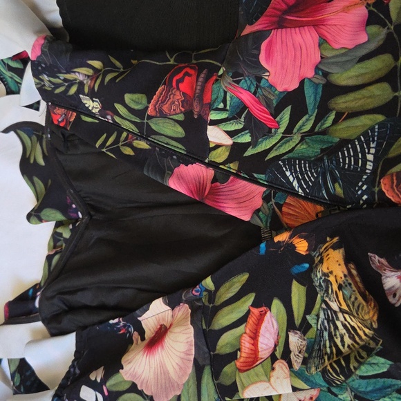H&M Floral Jumpsuit Size 10 - Picture 10 of 16